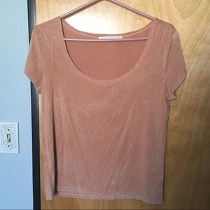 NWOT Super soft Double Zero scoop-neck top size M
